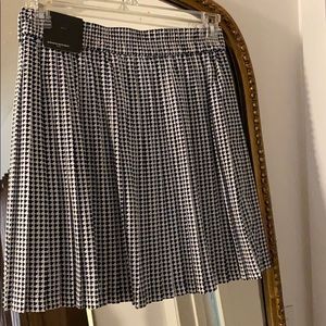 Over the knee skirt NEW